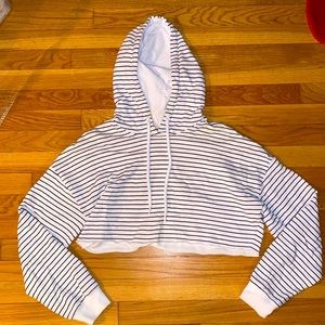 Garage cropped hoodie